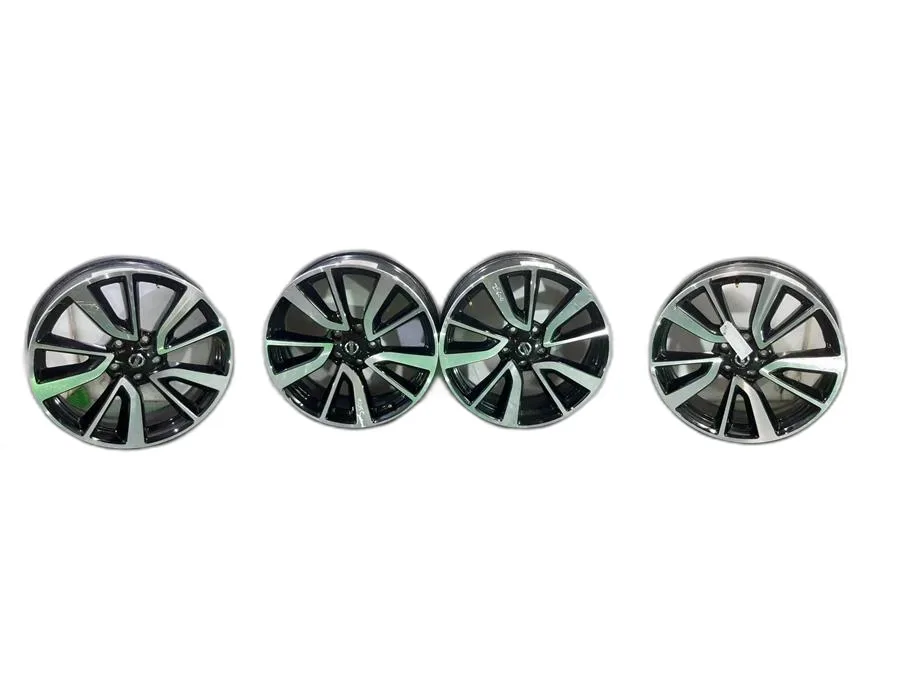 Juego de llantas Nissan X Trail